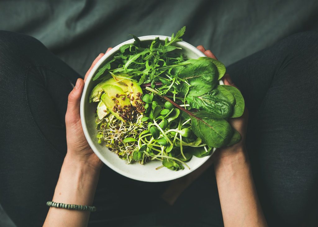 Homemade salade van kiemgroenten