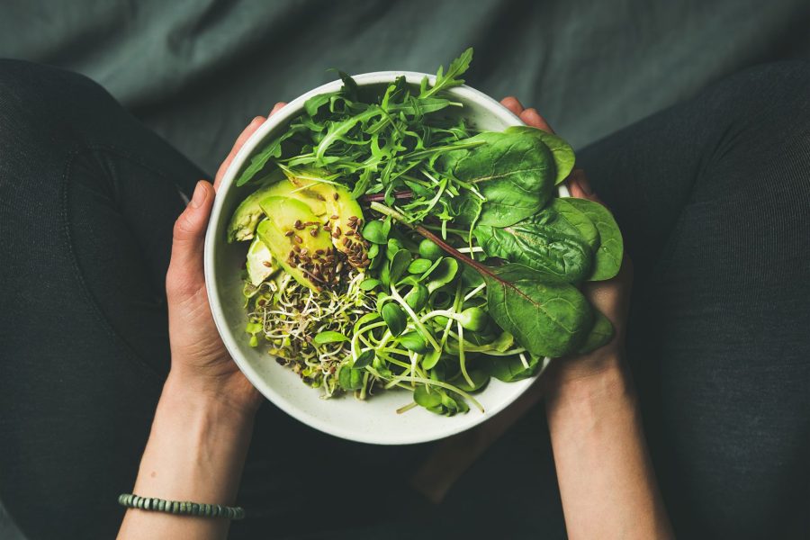 Homemade salade van kiemgroenten