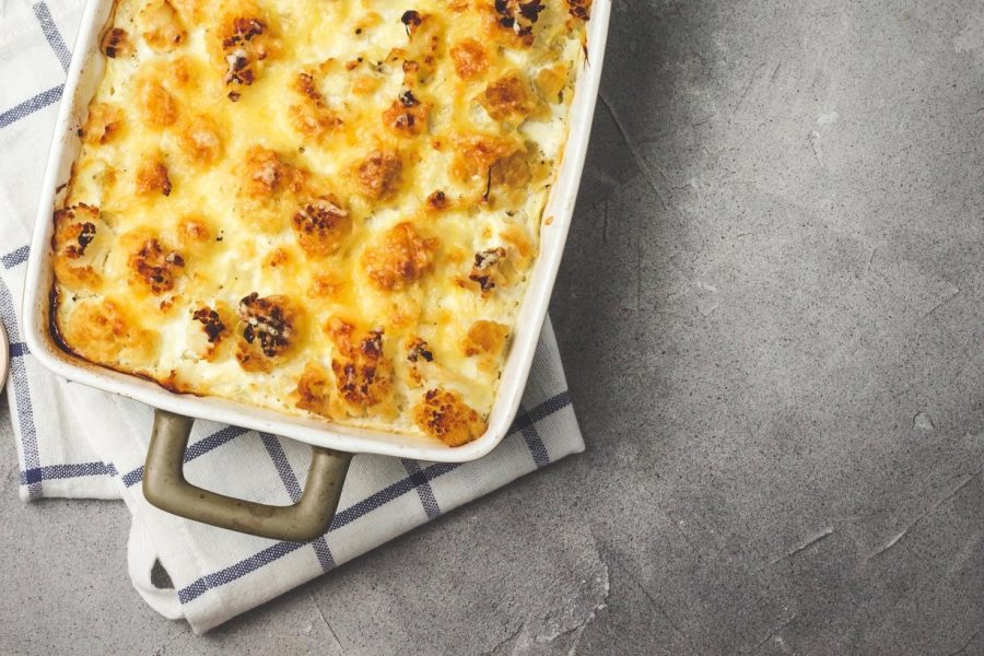 Ovenschotel met aardappelen, savooikool en linzen