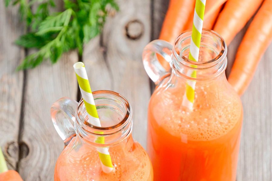 Smoothie met pompelmoes en wortel