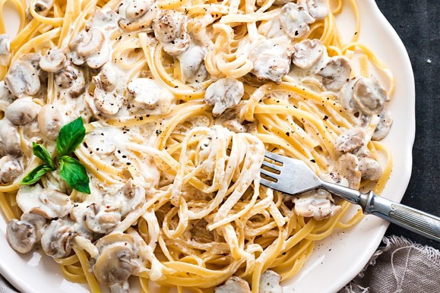 Vegan pasta Alfredo